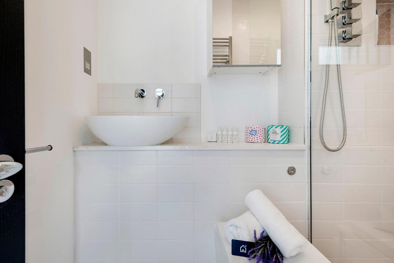 Apartament Modern And Bright Highgate Gem Londyn Zewnętrze zdjęcie